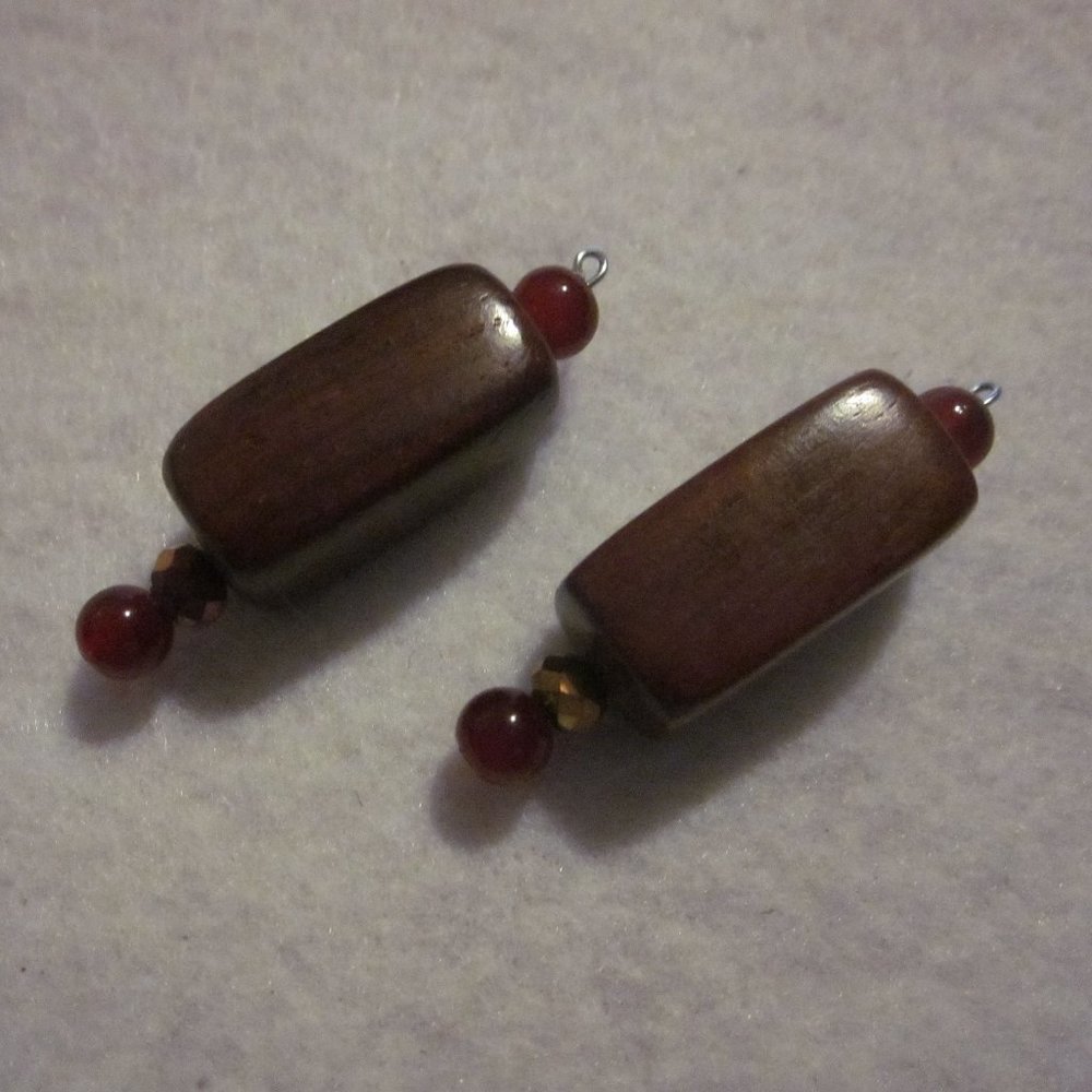 Brown & Red Earring